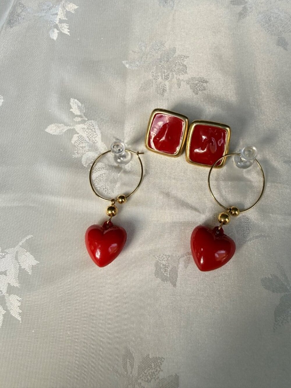 Vintage Red Heart Dangle Hoop Earrings & Gold Square Stud Earrings Set